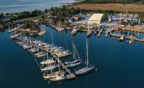 Marina Monfalcone is a sailboat oasis with emphasis on education, competition and leisure sailing.